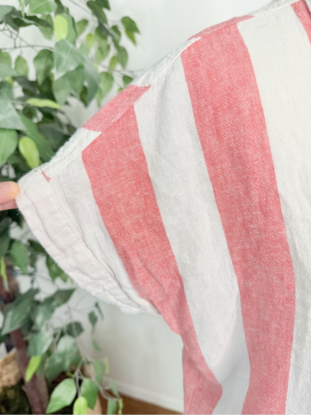 Marine Layer Red White Stripe Linen Blend Button Down Top Size M - Picture 4 of 7